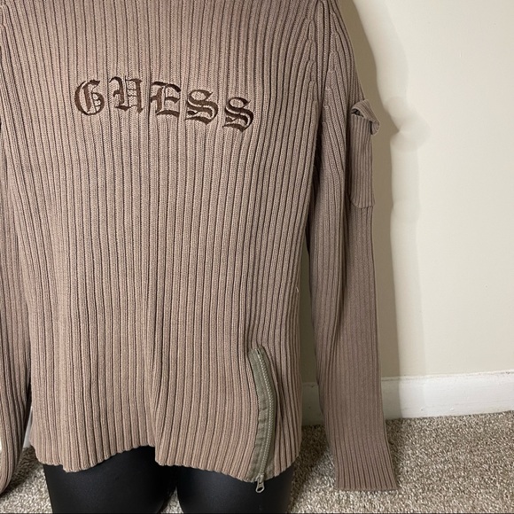 Mens vintage guess turtle neck - Picture 2 of 6
